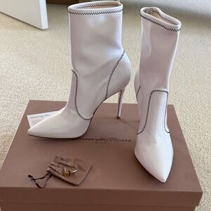 Gianvito Rossi White Patent Leather Pointed Stiletto Ankle Boots